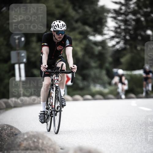 21.06.2026 - 29. Vierlanden-Triathlon H.Heesch http://msf.ph/oto/9850729 21.06.2026 10:27:12 Radfahren 24, 89, 101, 108, 486, 517 meine-sportfotos.de