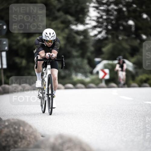 21.06.2026 - 29. Vierlanden-Triathlon H.Heesch http://msf.ph/oto/9850775 21.06.2026 10:27:18 Radfahren 24, 101, 223, 339, 378, 385, 391, 486, 513 meine-sportfotos.de