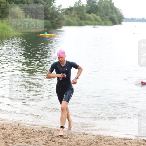 21.06.2026 - 29. Vierlanden-Triathlon Andreas Tolksdorf http://msf.ph/oto/9850780 21.06.2026 10:15:54 Schwimmen 552, 562, 587 meine-sportfotos.de