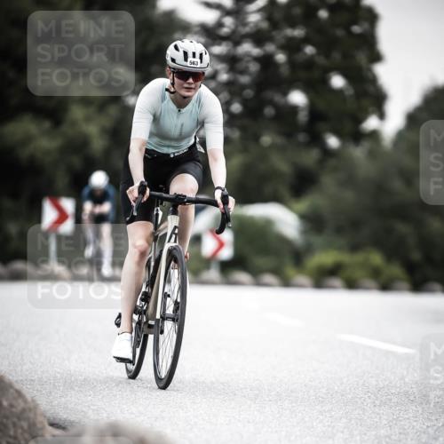 21.06.2026 - 29. Vierlanden-Triathlon H.Heesch http://msf.ph/oto/9850867 21.06.2026 10:27:31 Radfahren 87, 186, 563 meine-sportfotos.de