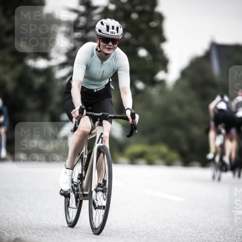 21.06.2026 - 29. Vierlanden-Triathlon H.Heesch http://msf.ph/oto/9850874 21.06.2026 10:27:31 Radfahren 87, 186, 563 meine-sportfotos.de