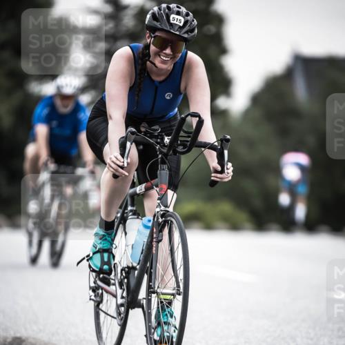 21.06.2026 - 29. Vierlanden-Triathlon H.Heesch http://msf.ph/oto/9850952 21.06.2026 10:27:48 Radfahren 272, 515, 615 meine-sportfotos.de