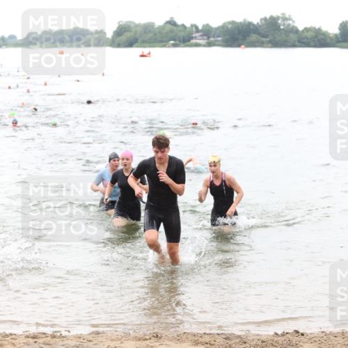 21.06.2026 - 29. Vierlanden-Triathlon Andreas Tolksdorf http://msf.ph/oto/9850995 21.06.2026 10:16:48 Schwimmen 328, 374, 388, 485, 506, 536, 538, 604, 613, 622 meine-sportfotos.de
