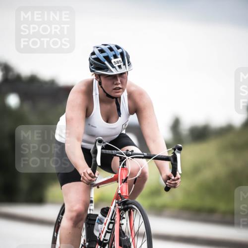21.06.2026 - 29. Vierlanden-Triathlon H.Heesch http://msf.ph/oto/9851000 21.06.2026 10:28:04 Radfahren 267, 514, 585 meine-sportfotos.de