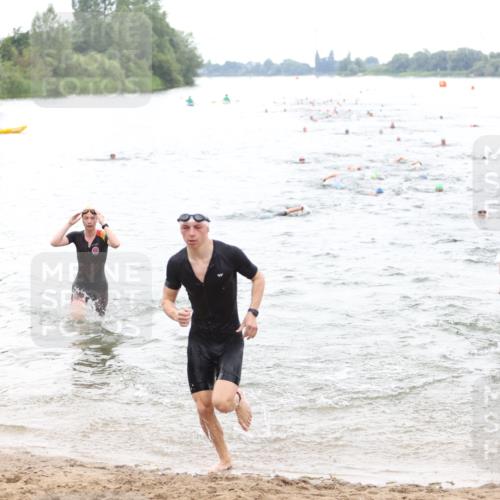 21.06.2026 - 29. Vierlanden-Triathlon Andreas Tolksdorf http://msf.ph/oto/9851005 21.06.2026 10:16:49 Schwimmen 328, 374, 388, 485, 506, 536, 538, 604, 613, 622 meine-sportfotos.de