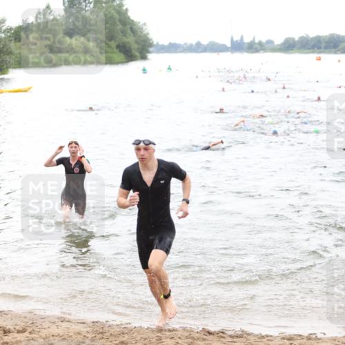 21.06.2026 - 29. Vierlanden-Triathlon Andreas Tolksdorf http://msf.ph/oto/9851007 21.06.2026 10:16:49 Schwimmen 328, 374, 388, 485, 506, 536, 538, 604, 613, 622 meine-sportfotos.de