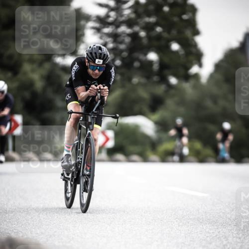 21.06.2026 - 29. Vierlanden-Triathlon H.Heesch http://msf.ph/oto/9851016 21.06.2026 10:28:12 Radfahren 21, 233, 267, 268 meine-sportfotos.de