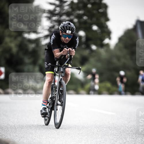 21.06.2026 - 29. Vierlanden-Triathlon H.Heesch http://msf.ph/oto/9851021 21.06.2026 10:28:13 Radfahren 21, 233, 267, 268, 575 meine-sportfotos.de