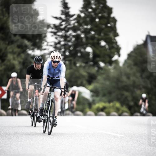 21.06.2026 - 29. Vierlanden-Triathlon H.Heesch http://msf.ph/oto/9851045 21.06.2026 10:28:19 Radfahren 79, 368, 538, 567, 574, 575, 582, 590 meine-sportfotos.de