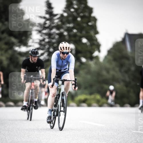 21.06.2026 - 29. Vierlanden-Triathlon H.Heesch http://msf.ph/oto/9851057 21.06.2026 10:28:20 Radfahren 4, 79, 368, 538, 567, 574, 575, 582, 590, 608 meine-sportfotos.de