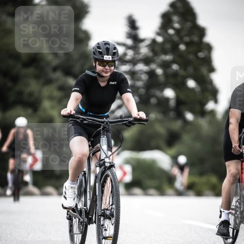 21.06.2026 - 29. Vierlanden-Triathlon H.Heesch http://msf.ph/oto/9851067 21.06.2026 10:28:21 Radfahren 4, 79, 368, 481, 538, 567, 574, 575, 582, 590, 608 meine-sportfotos.de