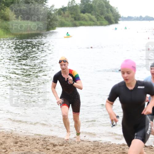 21.06.2026 - 29. Vierlanden-Triathlon Andreas Tolksdorf http://msf.ph/oto/9851077 21.06.2026 10:16:54 Schwimmen 328, 374, 388, 485, 506, 515, 536, 538 meine-sportfotos.de