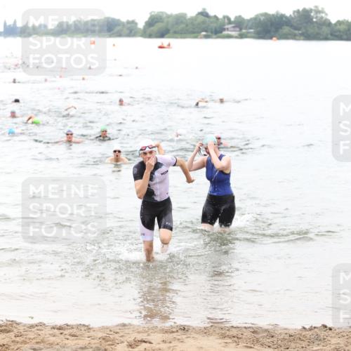 21.06.2026 - 29. Vierlanden-Triathlon Andreas Tolksdorf http://msf.ph/oto/9851104 21.06.2026 10:16:57 Schwimmen 374, 480, 485, 515, 536, 538 meine-sportfotos.de