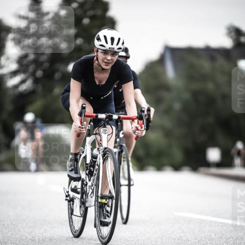 21.06.2026 - 29. Vierlanden-Triathlon H.Heesch http://msf.ph/oto/9851158 21.06.2026 10:28:28 Radfahren 4, 51, 55, 61, 78, 99, 106, 197, 481, 561, 567, 574, 582, 590, 592, 606, 608, 616 meine-sportfotos.de