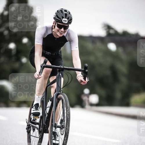 21.06.2026 - 29. Vierlanden-Triathlon H.Heesch http://msf.ph/oto/9851183 21.06.2026 10:28:29 Radfahren 4, 51, 55, 61, 78, 99, 106, 197, 387, 481, 535, 561, 574, 582, 592, 606, 608, 616 meine-sportfotos.de