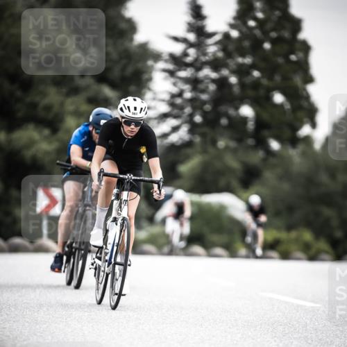 21.06.2026 - 29. Vierlanden-Triathlon H.Heesch http://msf.ph/oto/9851188 21.06.2026 10:28:32 Radfahren 51, 55, 61, 78, 99, 106, 197, 367, 387, 390, 481, 511, 535, 561, 592, 606, 616 meine-sportfotos.de