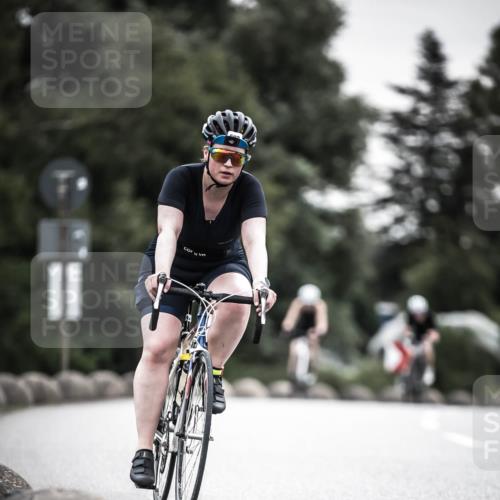 21.06.2026 - 29. Vierlanden-Triathlon H.Heesch http://msf.ph/oto/9851197 21.06.2026 10:28:33 Radfahren 51, 55, 61, 78, 99, 106, 197, 367, 387, 390, 511, 535, 561, 592, 606, 616 meine-sportfotos.de