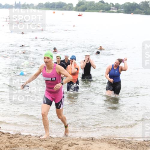 21.06.2026 - 29. Vierlanden-Triathlon Andreas Tolksdorf http://msf.ph/oto/9851204 21.06.2026 10:17:09 Schwimmen 386, 480, 488, 521, 530, 533, 574, 591, 602, 625 meine-sportfotos.de