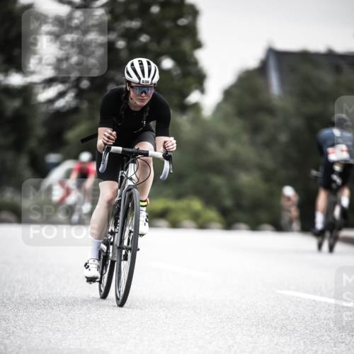 21.06.2026 - 29. Vierlanden-Triathlon H.Heesch http://msf.ph/oto/9851231 21.06.2026 10:28:36 Radfahren 99, 106, 367, 387, 390, 508, 511, 535, 561, 592, 616 meine-sportfotos.de