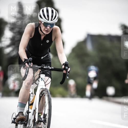 21.06.2026 - 29. Vierlanden-Triathlon H.Heesch http://msf.ph/oto/9851239 21.06.2026 10:28:37 Radfahren 99, 367, 387, 390, 508, 511, 535, 592 meine-sportfotos.de