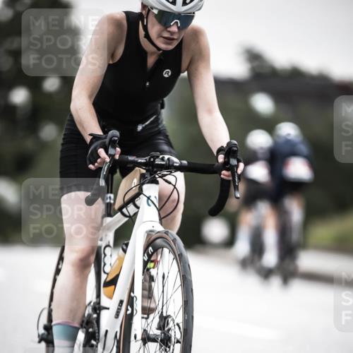 21.06.2026 - 29. Vierlanden-Triathlon H.Heesch http://msf.ph/oto/9851245 21.06.2026 10:28:38 Radfahren 99, 367, 387, 390, 508, 511, 535 meine-sportfotos.de