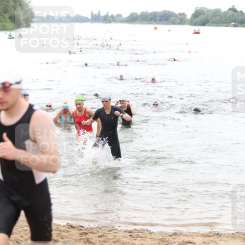 21.06.2026 - 29. Vierlanden-Triathlon Andreas Tolksdorf http://msf.ph/oto/9851284 21.06.2026 10:17:16 Schwimmen 369, 386, 486, 488, 517, 521, 530, 533, 574, 585, 591, 599, 602 meine-sportfotos.de