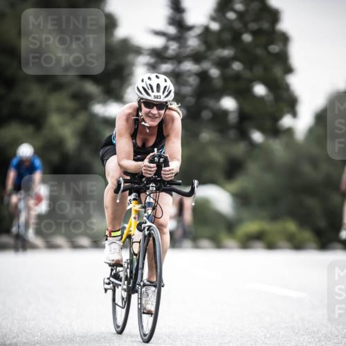 21.06.2026 - 29. Vierlanden-Triathlon H.Heesch http://msf.ph/oto/9851289 21.06.2026 10:28:46 Radfahren 27, 508, 551, 583, 619 meine-sportfotos.de