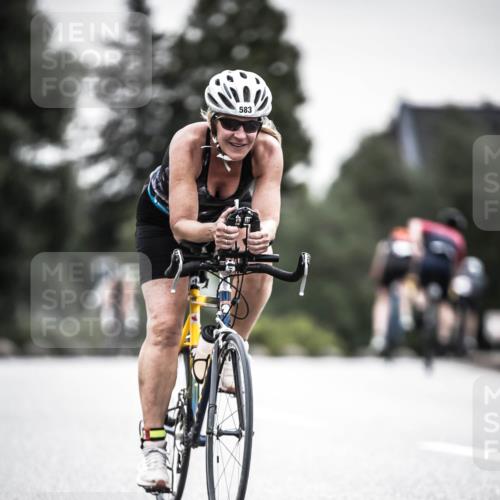 21.06.2026 - 29. Vierlanden-Triathlon H.Heesch http://msf.ph/oto/9851298 21.06.2026 10:28:46 Radfahren 27, 508, 551, 583, 619 meine-sportfotos.de