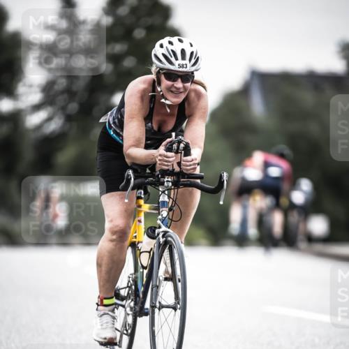 21.06.2026 - 29. Vierlanden-Triathlon H.Heesch http://msf.ph/oto/9851301 21.06.2026 10:28:46 Radfahren 27, 508, 551, 583, 619 meine-sportfotos.de