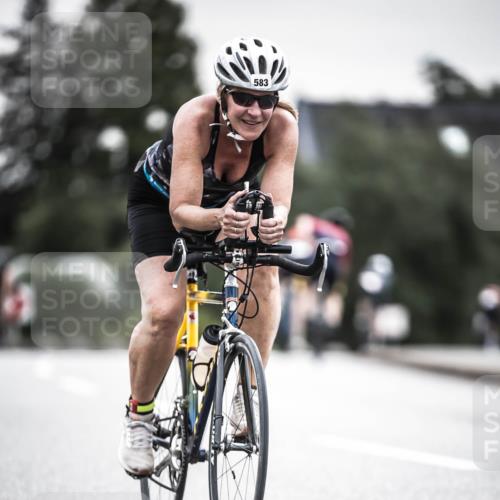 21.06.2026 - 29. Vierlanden-Triathlon H.Heesch http://msf.ph/oto/9851304 21.06.2026 10:28:47 Radfahren 27, 551, 583, 619 meine-sportfotos.de