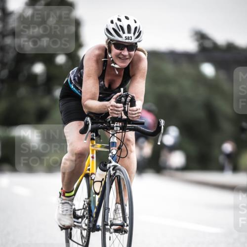 21.06.2026 - 29. Vierlanden-Triathlon H.Heesch http://msf.ph/oto/9851305 21.06.2026 10:28:47 Radfahren 27, 551, 583, 619 meine-sportfotos.de