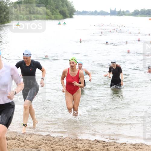 21.06.2026 - 29. Vierlanden-Triathlon Andreas Tolksdorf http://msf.ph/oto/9851321 21.06.2026 10:17:19 Schwimmen 369, 386, 486, 517, 530, 543, 567, 574, 585, 591, 599, 600, 602 meine-sportfotos.de