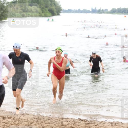 21.06.2026 - 29. Vierlanden-Triathlon Andreas Tolksdorf http://msf.ph/oto/9851327 21.06.2026 10:17:19 Schwimmen 369, 386, 486, 517, 530, 543, 567, 574, 585, 591, 599, 600, 602 meine-sportfotos.de