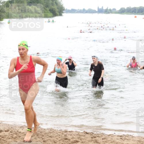 21.06.2026 - 29. Vierlanden-Triathlon Andreas Tolksdorf http://msf.ph/oto/9851350 21.06.2026 10:17:20 Schwimmen 369, 386, 486, 517, 530, 543, 567, 574, 585, 591, 599, 600, 602 meine-sportfotos.de
