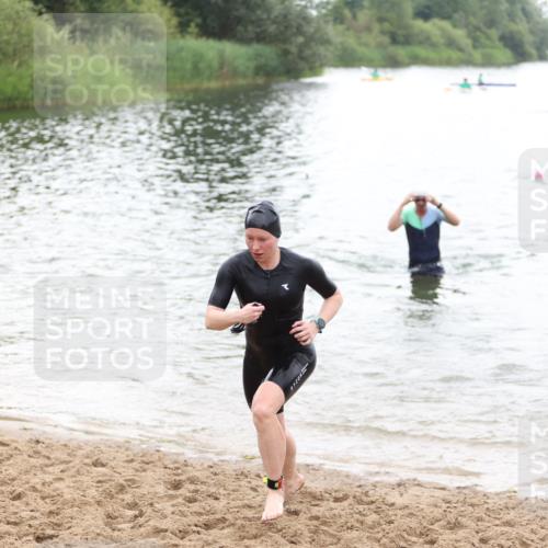 21.06.2026 - 29. Vierlanden-Triathlon Andreas Tolksdorf http://msf.ph/oto/9851408 21.06.2026 10:17:32 Schwimmen 353, 369, 508, 543, 567, 575, 600 meine-sportfotos.de