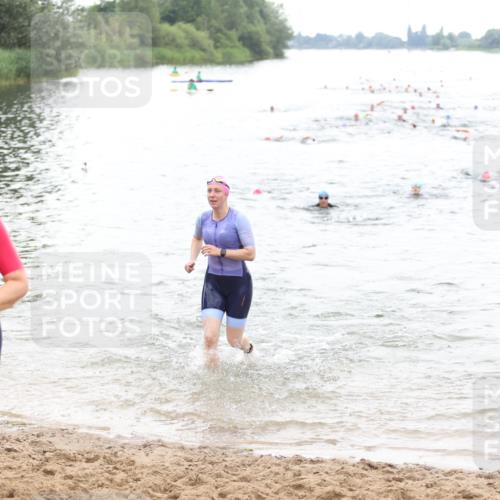 21.06.2026 - 29. Vierlanden-Triathlon Andreas Tolksdorf http://msf.ph/oto/9851474 21.06.2026 10:17:40 Schwimmen 353, 508, 575 meine-sportfotos.de