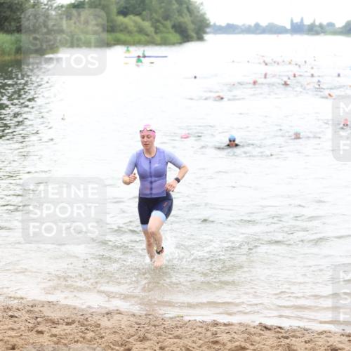 21.06.2026 - 29. Vierlanden-Triathlon Andreas Tolksdorf http://msf.ph/oto/9851481 21.06.2026 10:17:40 Schwimmen 353, 508, 575 meine-sportfotos.de