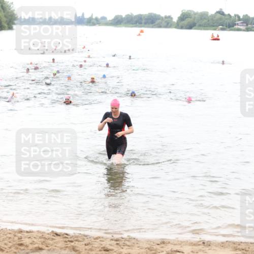 21.06.2026 - 29. Vierlanden-Triathlon Andreas Tolksdorf http://msf.ph/oto/9851609 21.06.2026 10:18:07 Schwimmen 494, 514, 565 meine-sportfotos.de