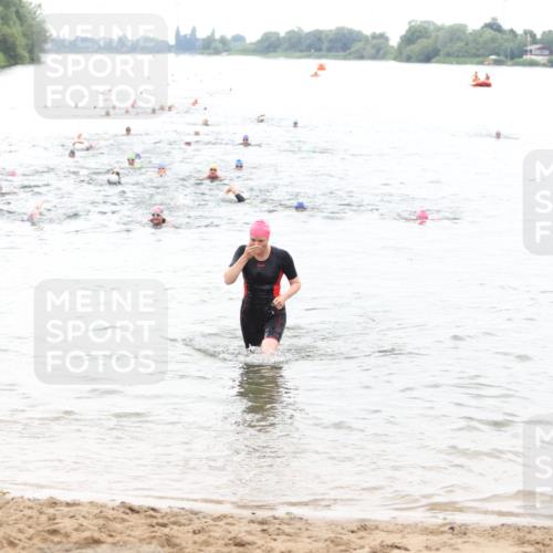 21.06.2026 - 29. Vierlanden-Triathlon Andreas Tolksdorf http://msf.ph/oto/9851613 21.06.2026 10:18:07 Schwimmen 494, 514, 565 meine-sportfotos.de
