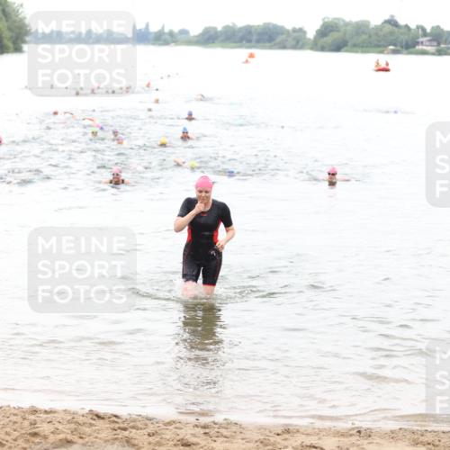 21.06.2026 - 29. Vierlanden-Triathlon Andreas Tolksdorf http://msf.ph/oto/9851625 21.06.2026 10:18:07 Schwimmen 494, 514, 565 meine-sportfotos.de