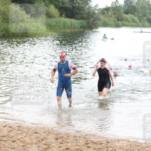 21.06.2026 - 29. Vierlanden-Triathlon Andreas Tolksdorf http://msf.ph/oto/9851685 21.06.2026 10:18:21 Schwimmen 499, 571, 582, 592, 606, 618 meine-sportfotos.de