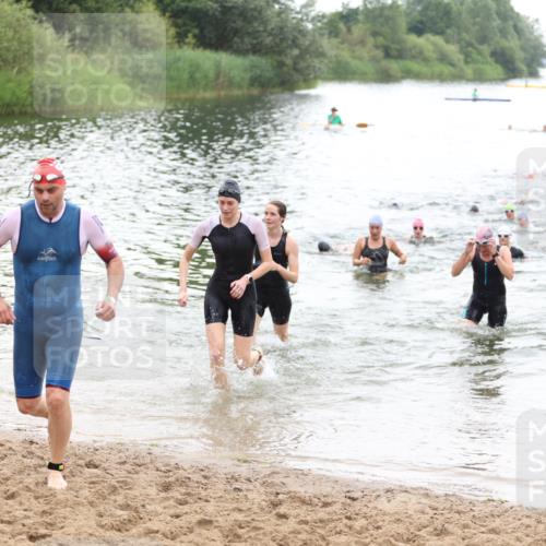 21.06.2026 - 29. Vierlanden-Triathlon Andreas Tolksdorf http://msf.ph/oto/9851715 21.06.2026 10:18:23 Schwimmen 499, 513, 539, 571, 582, 592, 605, 606, 608, 618 meine-sportfotos.de