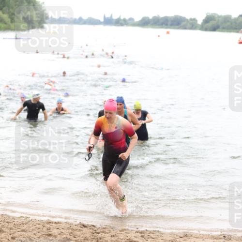 21.06.2026 - 29. Vierlanden-Triathlon Andreas Tolksdorf http://msf.ph/oto/9851737 21.06.2026 10:18:26 Schwimmen 368, 391, 499, 513, 539, 571, 582, 583, 605, 606, 608, 618 meine-sportfotos.de