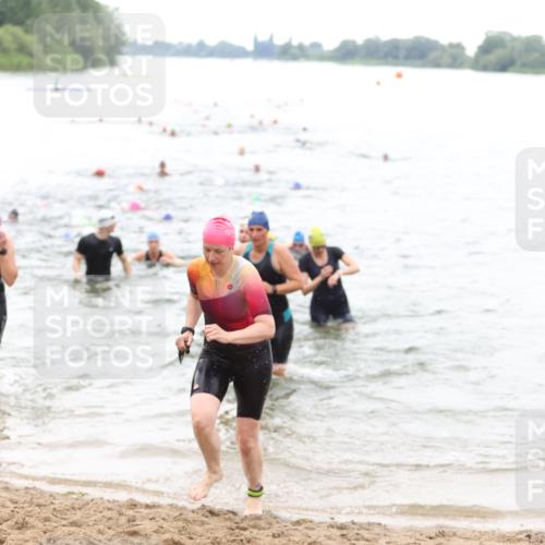 21.06.2026 - 29. Vierlanden-Triathlon Andreas Tolksdorf http://msf.ph/oto/9851746 21.06.2026 10:18:27 Schwimmen 368, 391, 499, 513, 516, 539, 571, 582, 583, 605, 606, 608, 618 meine-sportfotos.de