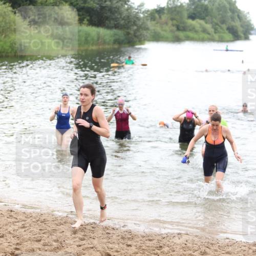 21.06.2026 - 29. Vierlanden-Triathlon Andreas Tolksdorf http://msf.ph/oto/9851909 21.06.2026 10:18:42 Schwimmen 482, 490, 510, 511, 516, 556, 558, 583, 590, 601 meine-sportfotos.de