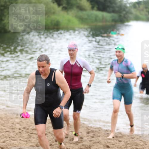 21.06.2026 - 29. Vierlanden-Triathlon Andreas Tolksdorf http://msf.ph/oto/9852002 21.06.2026 10:18:52 Schwimmen 355, 482, 492, 497, 524, 551, 556, 561, 570, 595, 601 meine-sportfotos.de