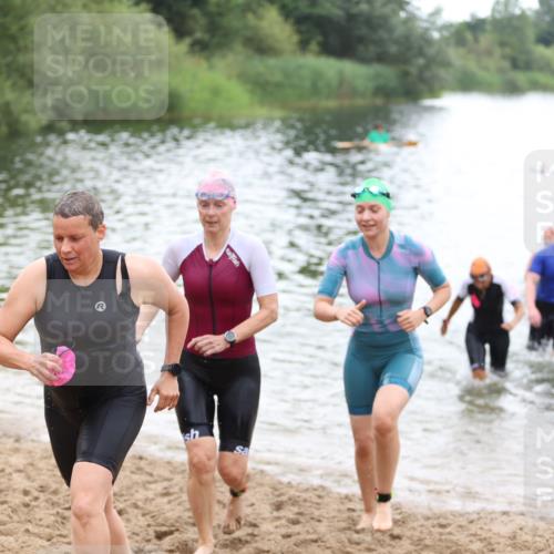21.06.2026 - 29. Vierlanden-Triathlon Andreas Tolksdorf http://msf.ph/oto/9852009 21.06.2026 10:18:52 Schwimmen 355, 482, 492, 497, 524, 551, 556, 561, 570, 595, 601 meine-sportfotos.de
