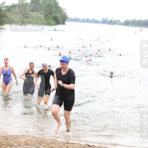 21.06.2026 - 29. Vierlanden-Triathlon Andreas Tolksdorf http://msf.ph/oto/9852033 21.06.2026 10:18:57 Schwimmen 355, 492, 497, 512, 524, 551, 561, 570, 595, 615 meine-sportfotos.de