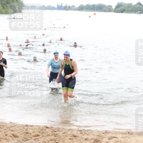 21.06.2026 - 29. Vierlanden-Triathlon Andreas Tolksdorf http://msf.ph/oto/9852080 21.06.2026 10:19:07 Schwimmen 497, 512, 519, 535, 546, 615 meine-sportfotos.de