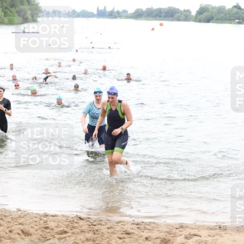 21.06.2026 - 29. Vierlanden-Triathlon Andreas Tolksdorf http://msf.ph/oto/9852082 21.06.2026 10:19:07 Schwimmen 497, 512, 519, 535, 546, 615 meine-sportfotos.de